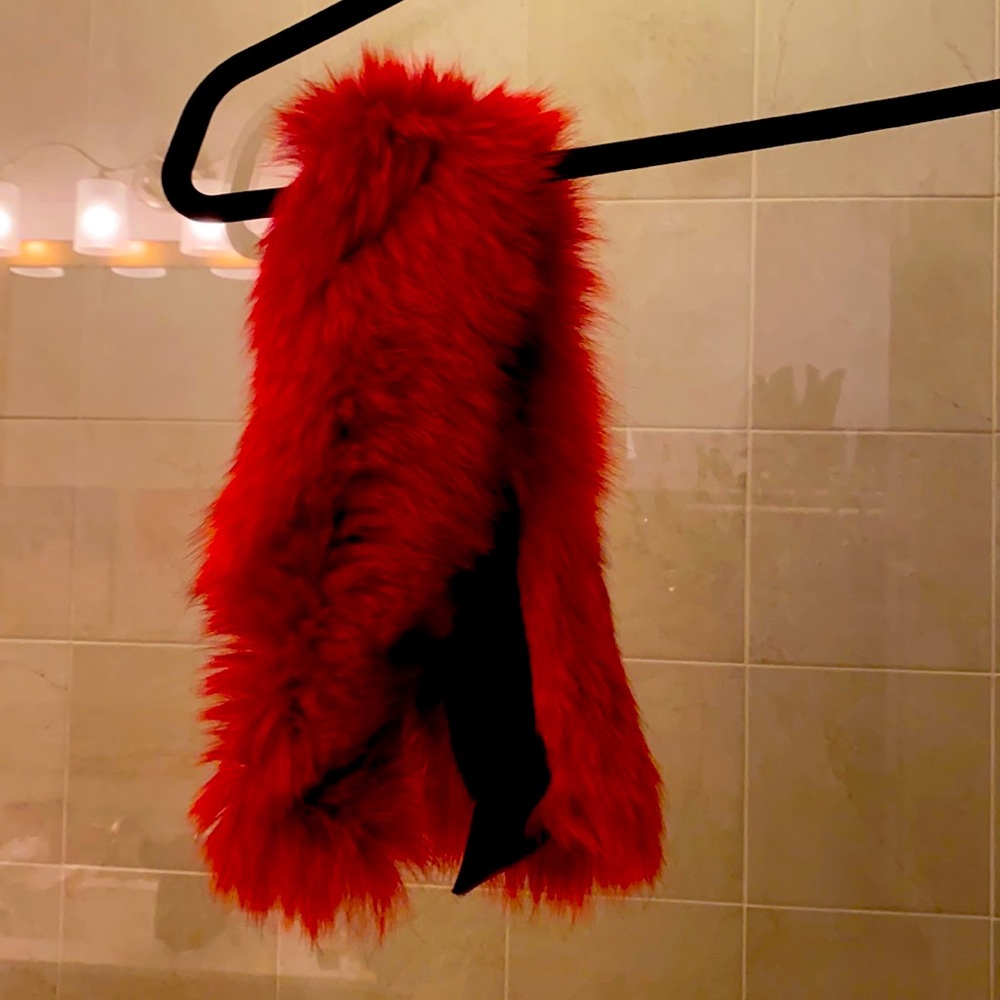 Red Fur Neck or Head band. Velcro interlock makes it adjustable. Holiday Accent!